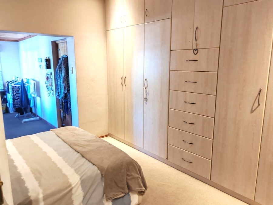 5 Bedroom Property for Sale in Bothasrus Eastern Cape
